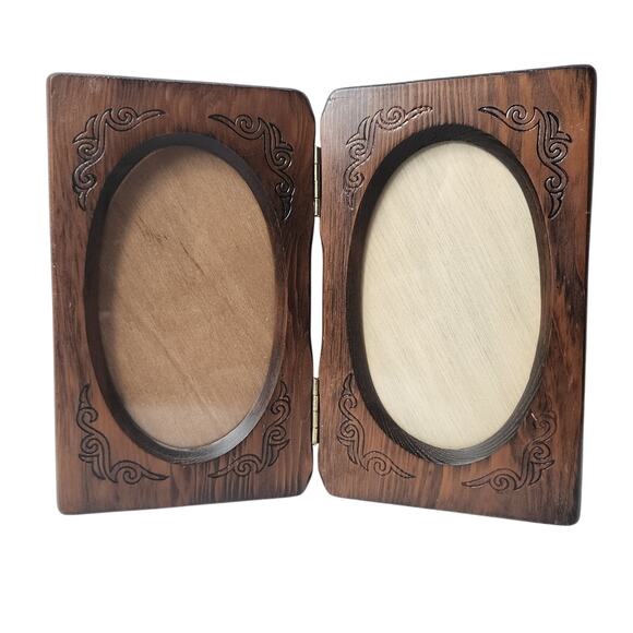 Vintage Oval Picture Frame Double Bi-Fold Wood with Engraved Scrollwork Detail - Picture 1 of 10